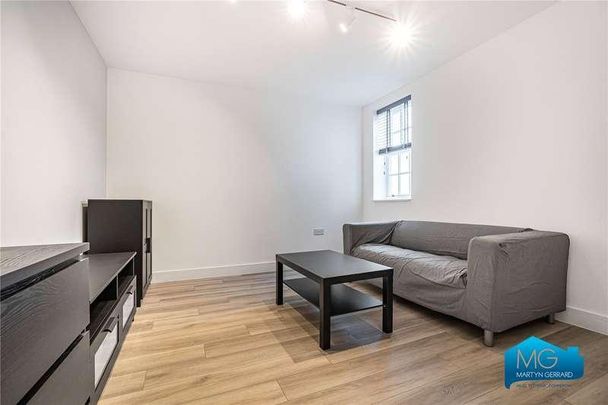 High Street, Barnet, EN5 - Photo 1