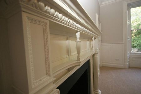 4 bedroom flat to rent - Photo 2