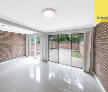 2 Bedroom Townhouse Situated in a Quiet Location - Photo 6