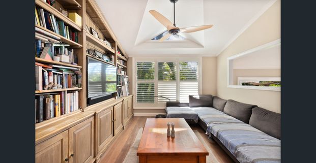 PITTWATER PARADISE – BOAT ACCESS ONLY - Photo 1