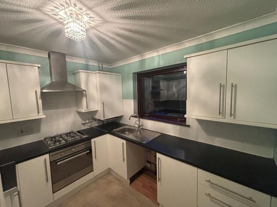 2 bedroom bungalow to rent - Photo 1