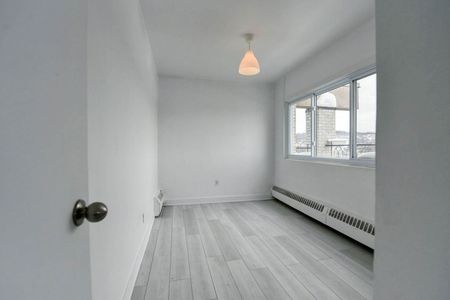 809 Bloomfield Avenue - Photo 3