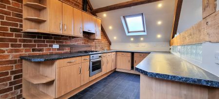 2 bed apartment to rent, Hereford, HR4 - Photo 5