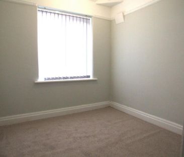 2 bedroom semi-detached house to rent - Photo 3