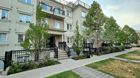 For Lease - 19 Coneflower Crescent Unit# 272, Toronto, Ontario - Photo 2