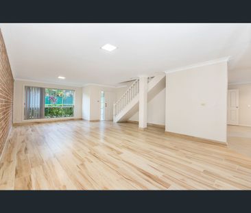 2/10 Wallumatta Road, Caringbah, NSW 2229 - Photo 5