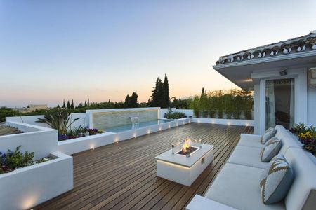 8 bedroom luxury Villa for rent in The Golden Mile, Marbella, Andalusia - Photo 5