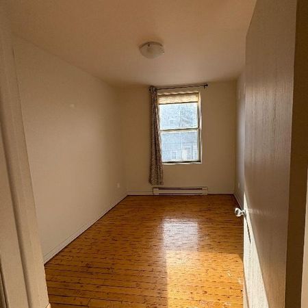 4 1/2 | occupation 1er juillet | Quartier Saint-Sauveur - Photo 3