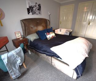 2 bedroom Flat in Flat 6, Leeds - Photo 5