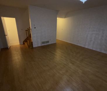 For Lease - 35 Shiff Crescent, Brampton, Ontario - Photo 2