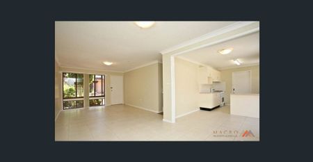 Stunning and Spacious 3 bedroom Townhouse at the heart of Hurstville - Photo 5