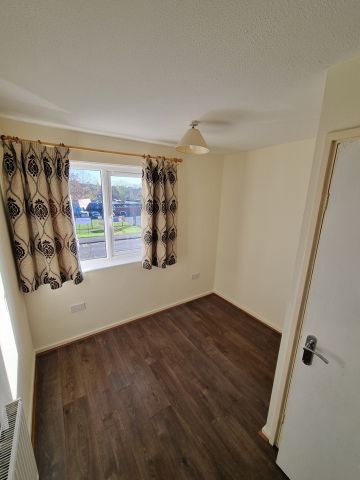 3 Bed Terraced House, Hungerhill Road, NG3 - Photo 2