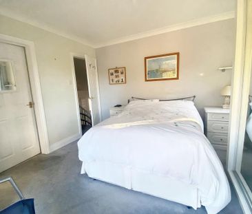 4 bedroom detached house to rent - Photo 4