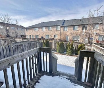 For Lease - 24 Revelstoke Crescent, Richmond Hill, Ontario - Photo 2