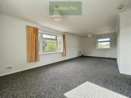 Tadley, RG26 - Photo 4