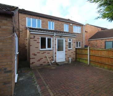 Summerfield Close, Brotherton, Knottingley - Photo 3