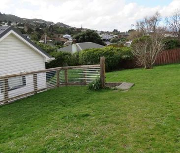 Spacious & Sunny 4-Bedroom Family Home - Photo 4