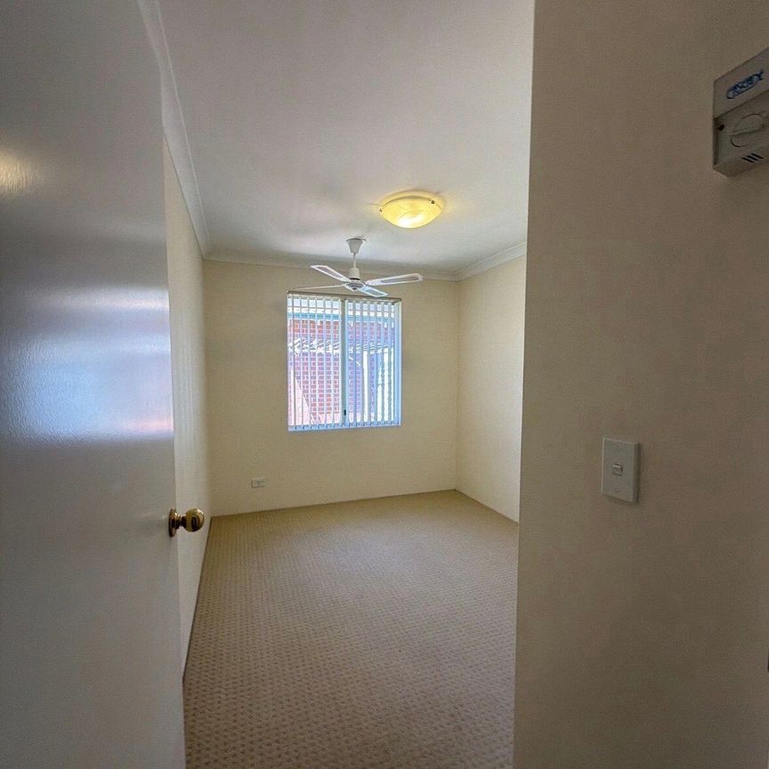 Osborne Park - Photo 1