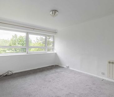 2 bed Flat for rent - Photo 1