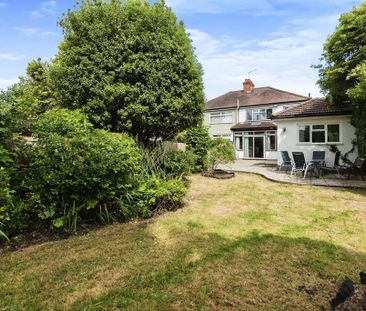 4 bedroom semi-detached house to rent - Photo 5
