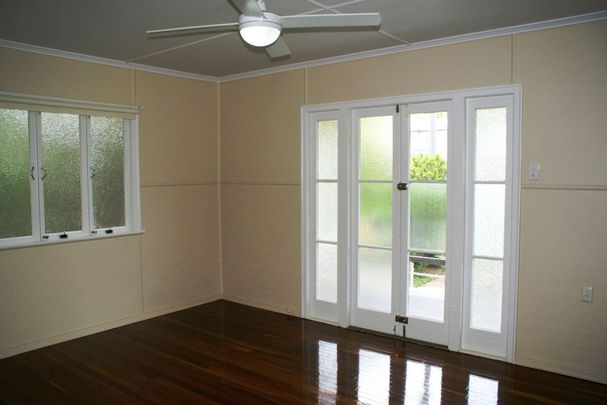 2 Perrett Street, 4304, Bundamba Qld - Photo 1