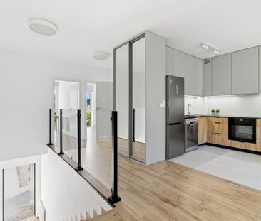 Nowoczesny apartament z dużym tarasem - Photo 1