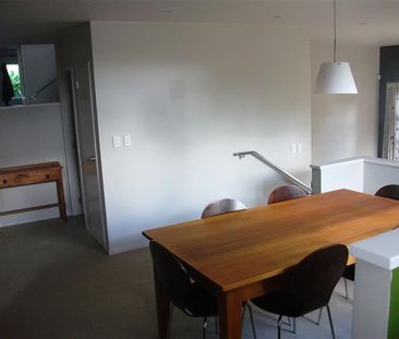 Property Management12 Bushglen Court, Browns Bay - House for Rent - Photo 3