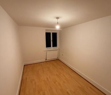 2 Bed Flat, Camberwell Grove, SE5 - Photo 4