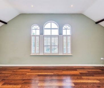 High Street, Kettering, Woodford - Photo 1