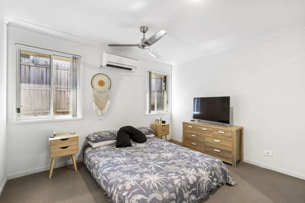 Modern, Low-Maintenance Living in a Prime Coomera Location - Photo 1