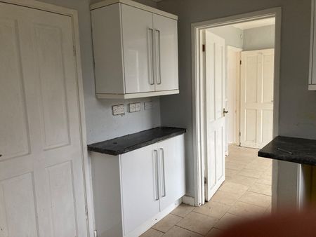 3 Bed Semi-Detached House, Kiln Road, S61 - Photo 5