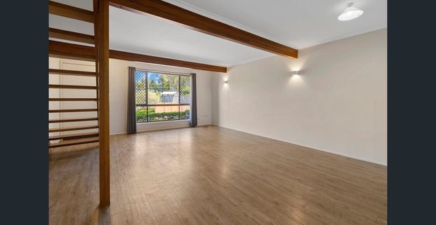 Cosy townhouse in a superb location - Photo 1