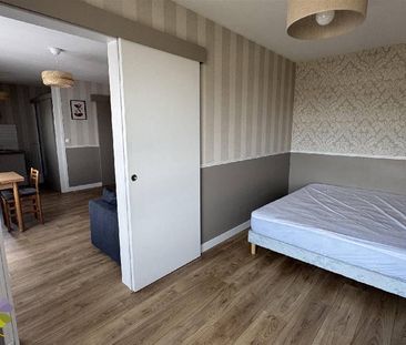 Location Appartement 2 pièces 38m² TOURLAVILLE 50110 - Photo 1