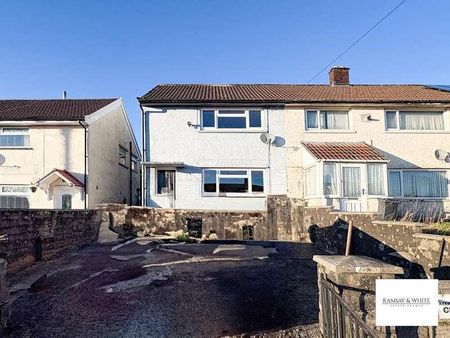 Lime Grove, Gurnos, Merthyr Tydfil, Merthyr Tydil, CF47 - Photo 2