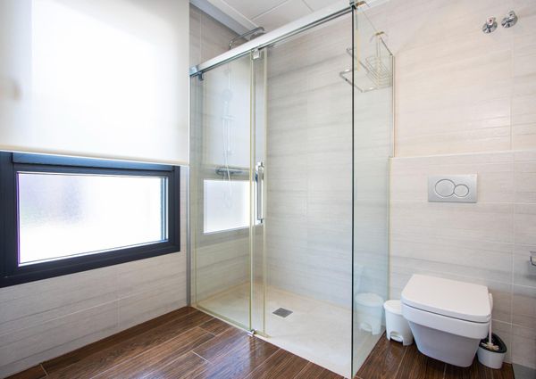 REF.7729 — Luxury Villa with Private Pool 500 Metres from the Sea