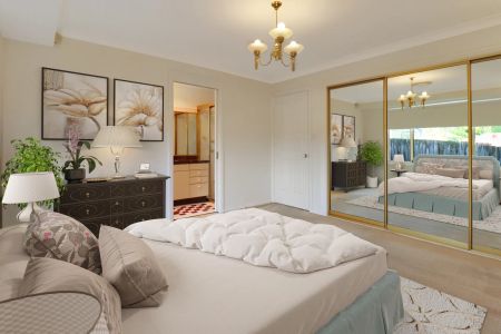 Stunning 4 Bedroom House Offering Convenience And Lifestyle - Photo 3