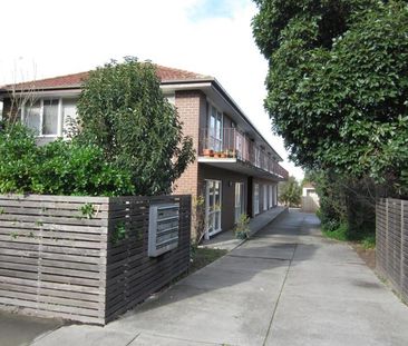 10 / 77 Eskdale Rd, Caulfield North - Photo 2