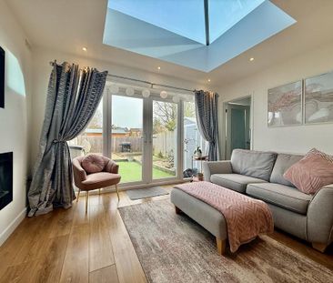 3 bedroom semi-detached house to rent - Photo 4