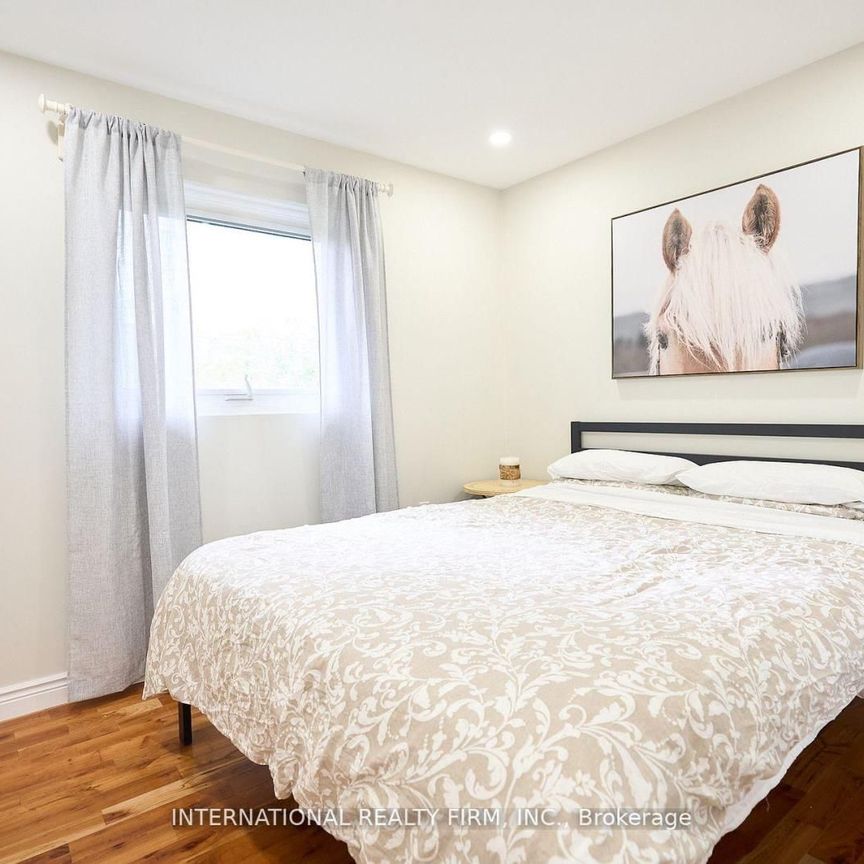 For Lease - 2292 Devon Road, Oakville, Ontario - Photo 1