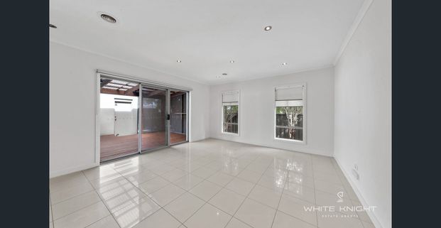 RECENTLY RENOVATED TOWNHOUSE FOR LEASE - Photo 1