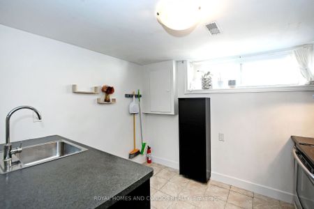 Semi-Detached Home For Lease | E8143726 - Photo 5