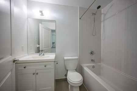 For Lease - 6 Eva Road Unit# 212, Toronto, Ontario - Photo 5
