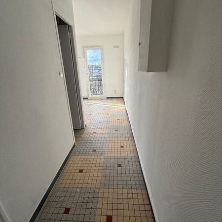 Location Appartement 1 pièce 22m² - Photo 3