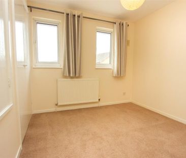 2 bedroom semi-detached house to rent - Photo 3