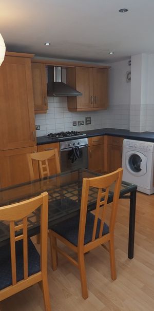 2 bedroom to let - Photo 1