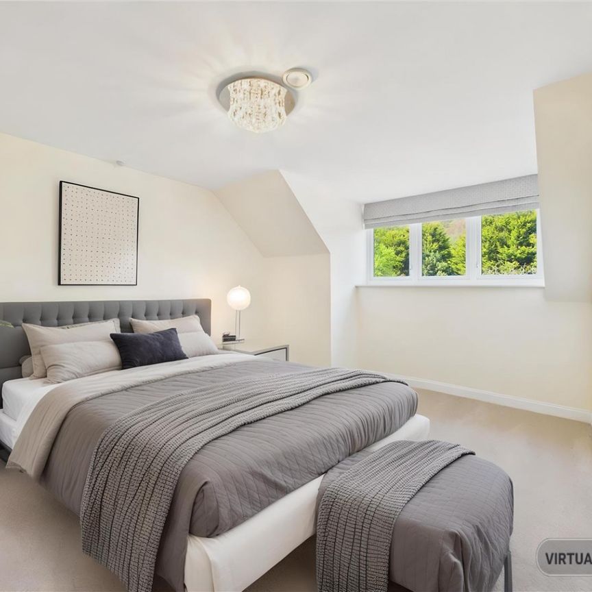 1 bedroom Flat To Let - Photo 1