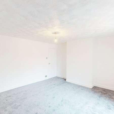 Bolton Road, Westhoughton, BL5 - Photo 1