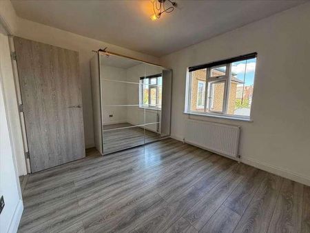 East Lodge, Holly Park Gardens, Finchley, Finchley, N3 - Photo 4