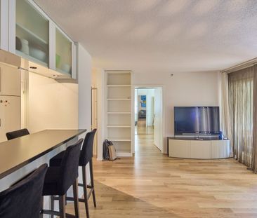 Furnished 2-room apartment with balcony in Zurich Seefeld in a quie... - Photo 3