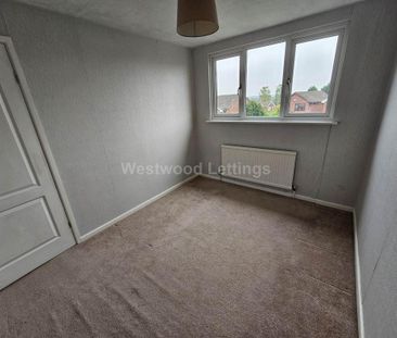 3 bedroom semi-detached house to rent - Photo 2